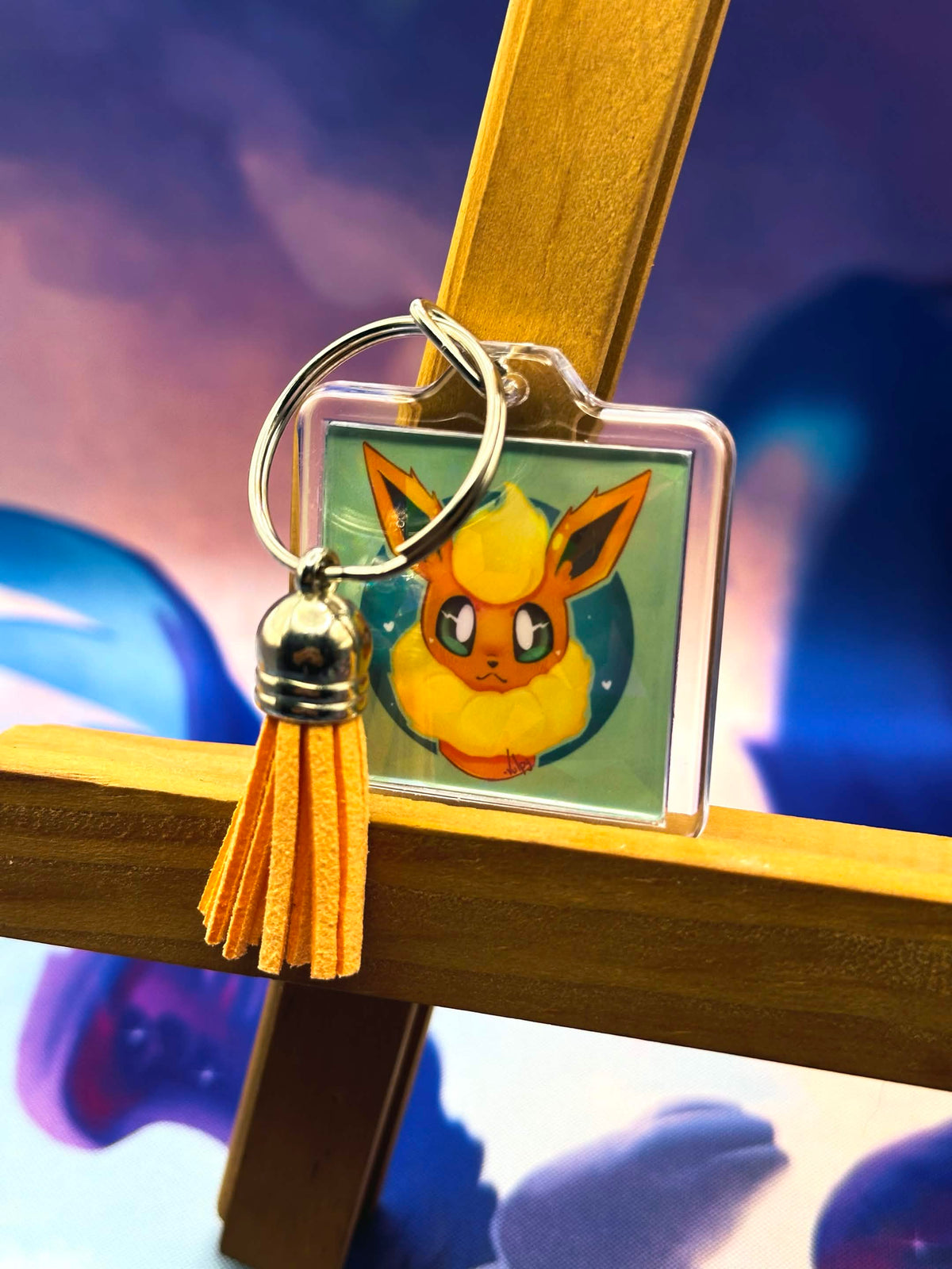 Flareon - Keychain 💜