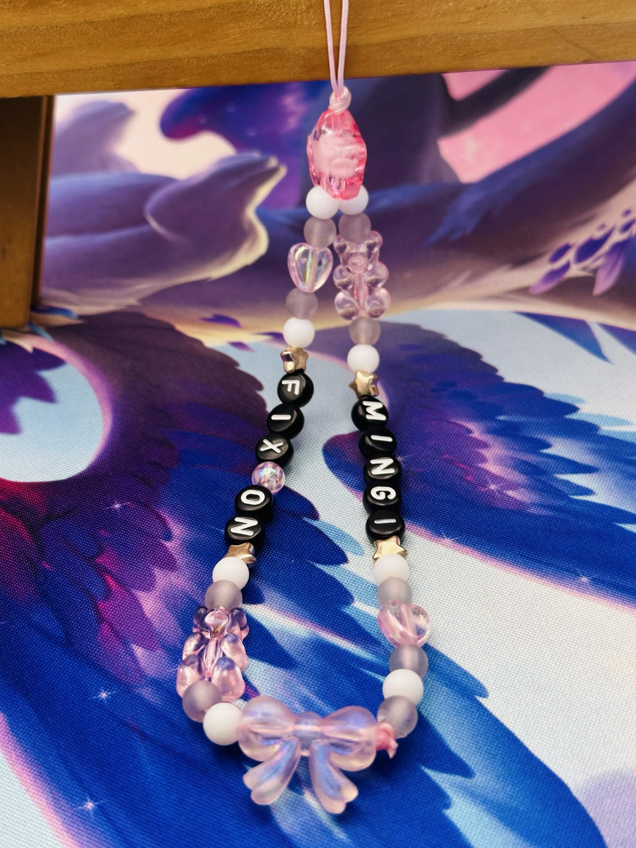 Fix on - Mingi Beaded Phone Charm 🌟