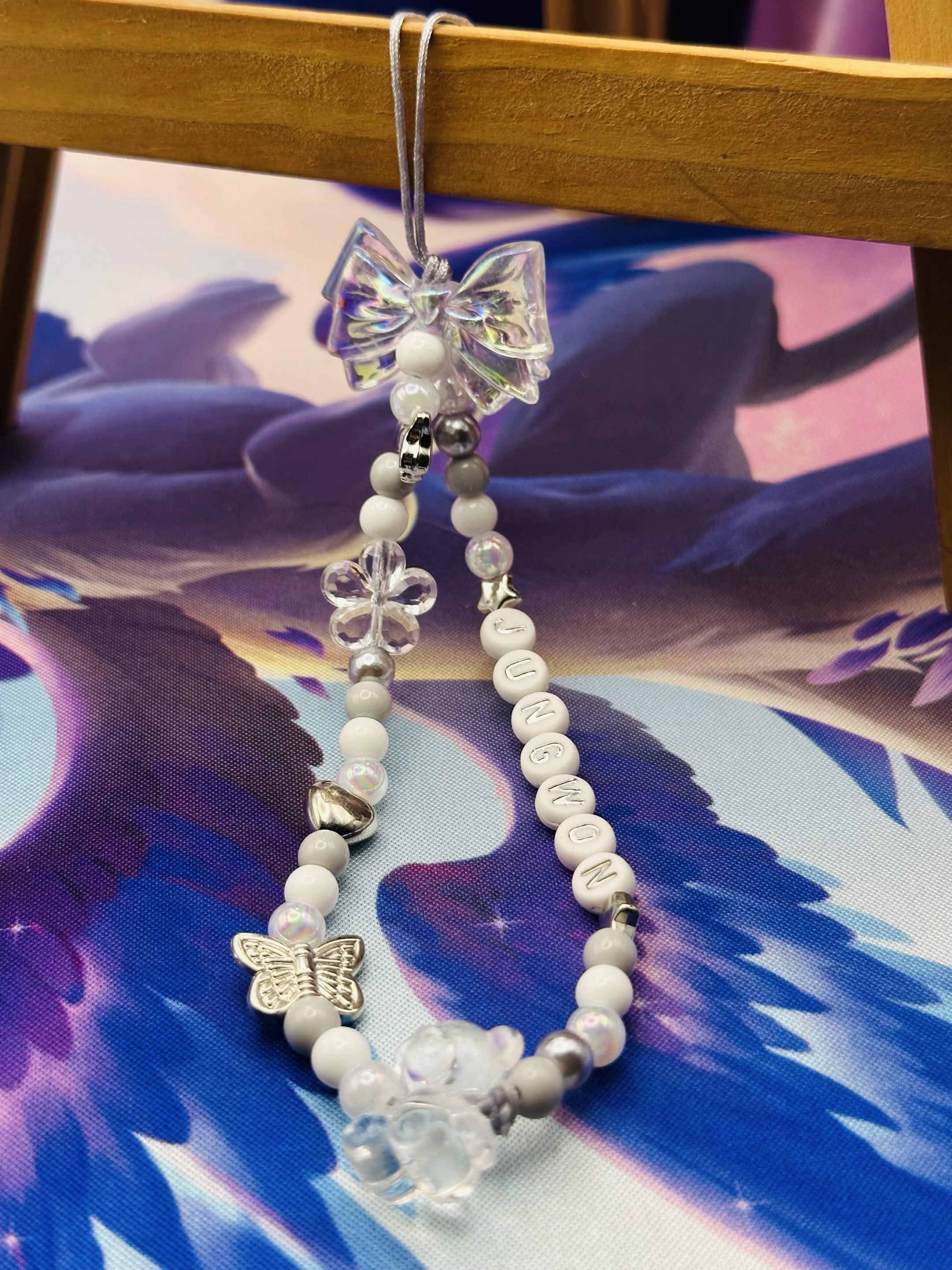 Jungwon Beaded Phone Charm 🌟