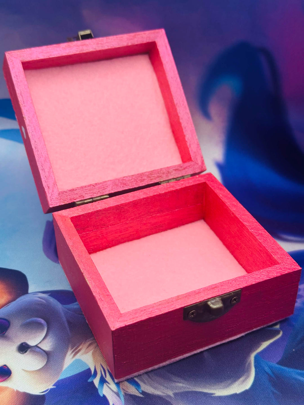 Wooden Box - Stufful Pokémon 🌸